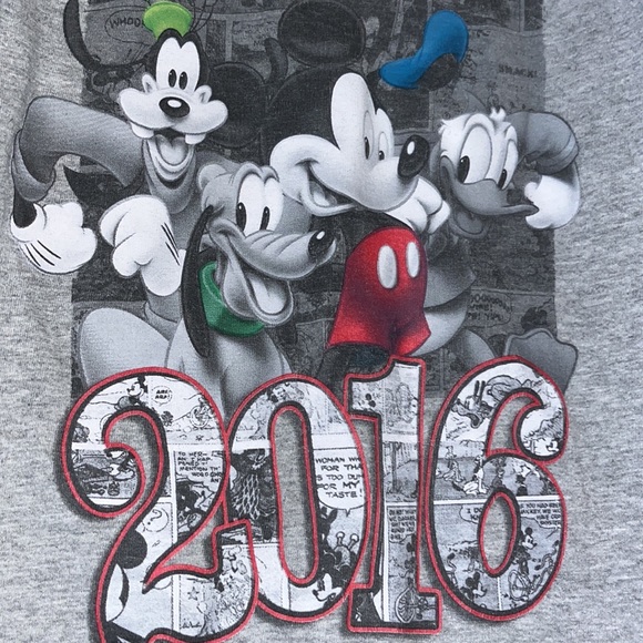 2016 Disney Tee - Picture 4 of 13